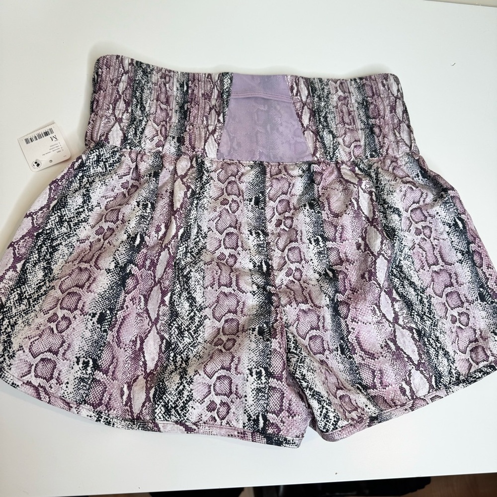 FP Movement Women's The Way Home Printed Shorts size medium - Picture 9 of 10